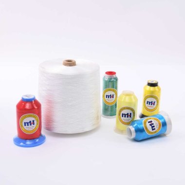 polyester-rayon-embroidery-machine-thread